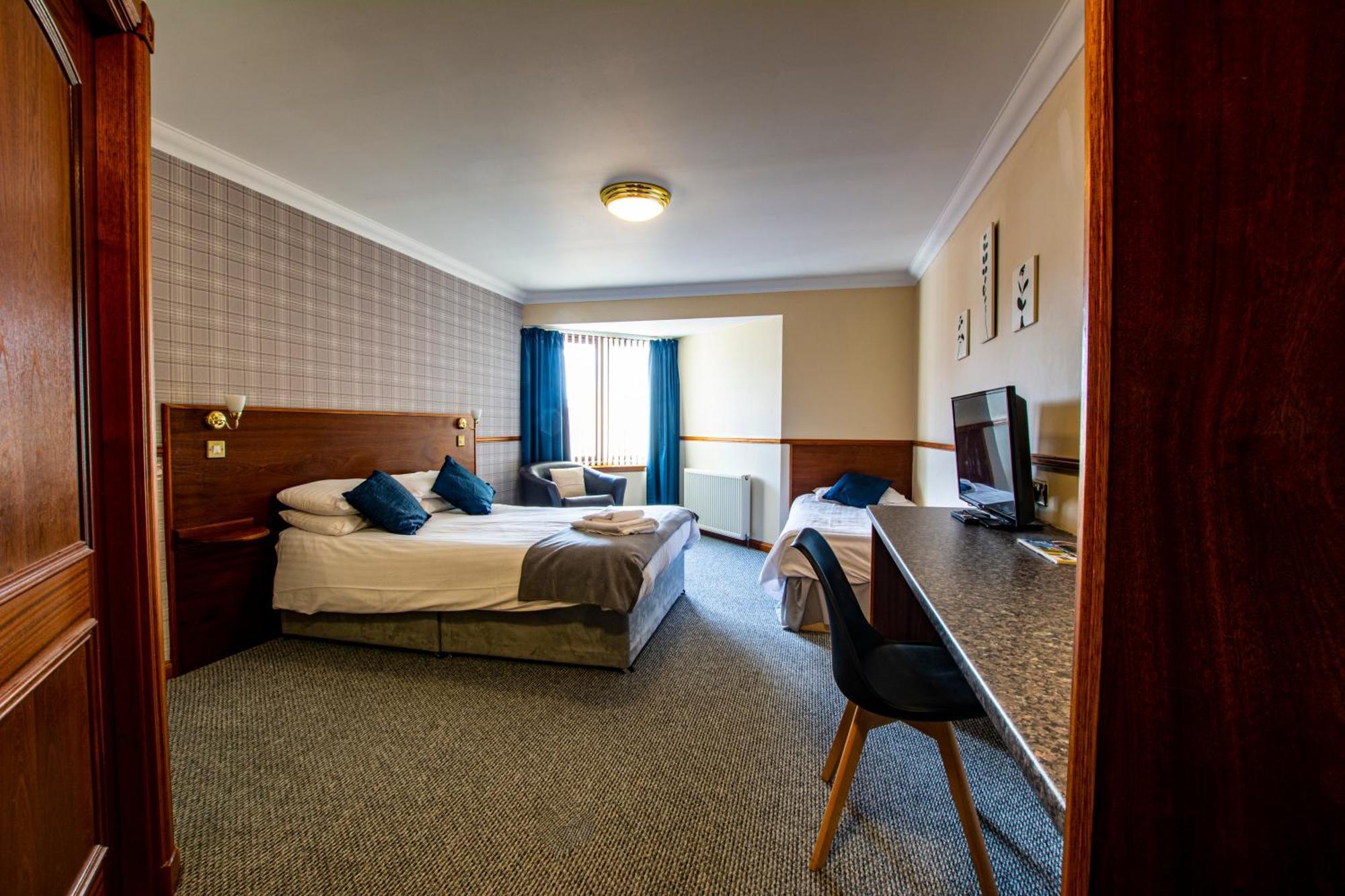 Findlay'S Hotel Fraserburgh Exterior photo