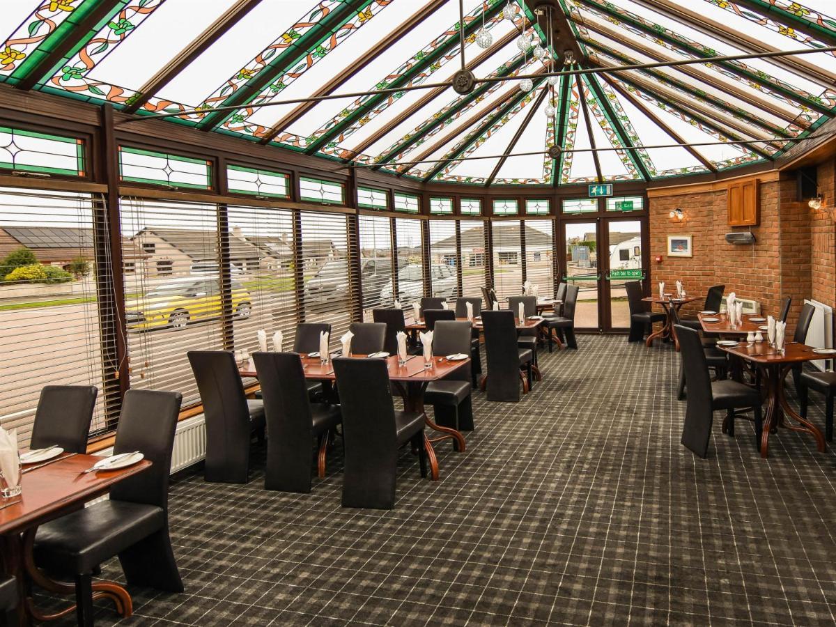 Findlay'S Hotel Fraserburgh Exterior photo